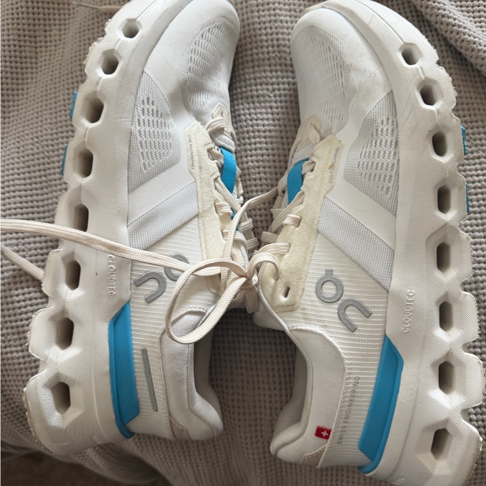 On Cloudrunner 2 White and Blue Sneakers - Picture 5 of 5